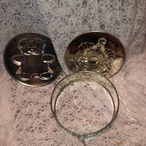 Silver Cake Pan Set with Bear and Clown Designs, spring form pan.